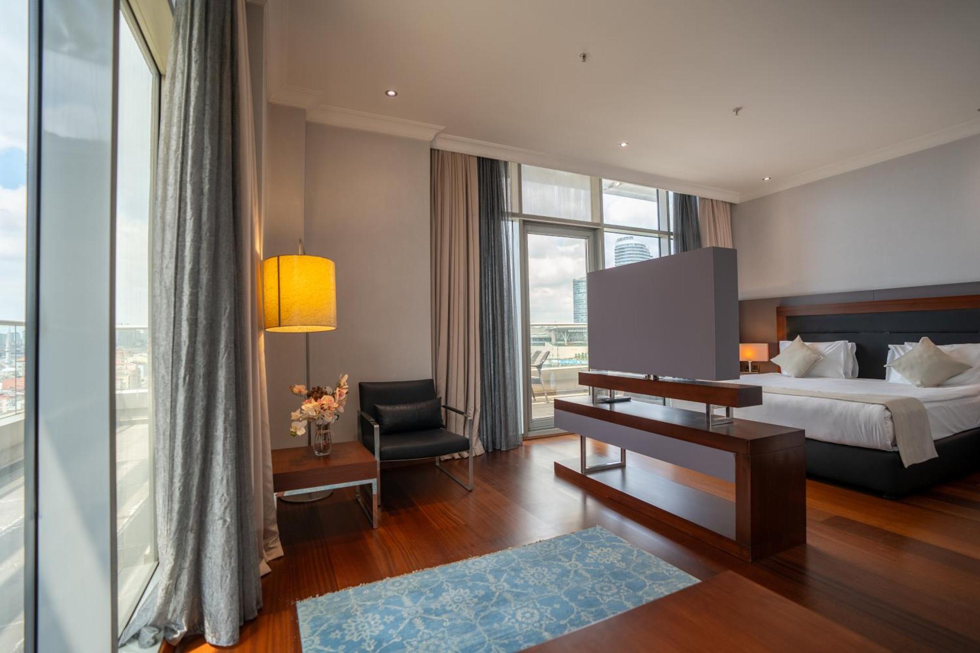 Adm Grand Hotel — Photos 2